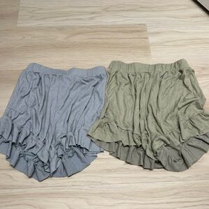 Lot of 2 pair of loose ruffle flowy shorts small